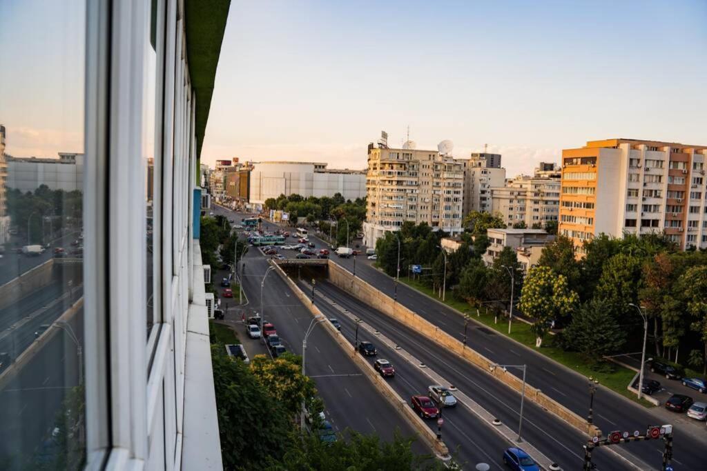Modern 1 Bedroom Apartment In Bucharest Center! Ngoại thất bức ảnh
