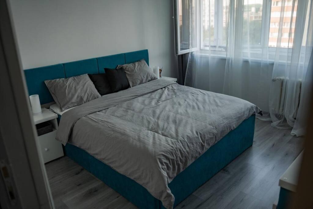 Modern 1 Bedroom Apartment In Bucharest Center! Ngoại thất bức ảnh